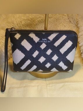 Coach Wild Plaid Black and White Geometric Patterned Corner Zip Wristlet